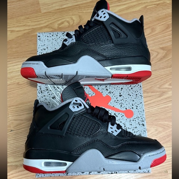 Nike Black and Red Athletic Shoes - Picture 9 of 10